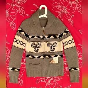 TNA by Aritzia Sea to Sky zippered grey sweater size L